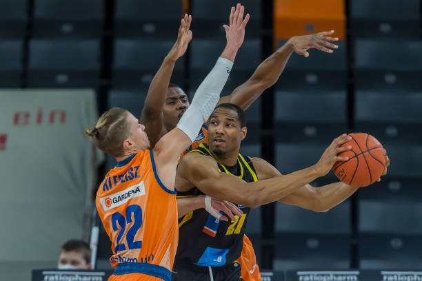 同样值得倾 同样值得倾