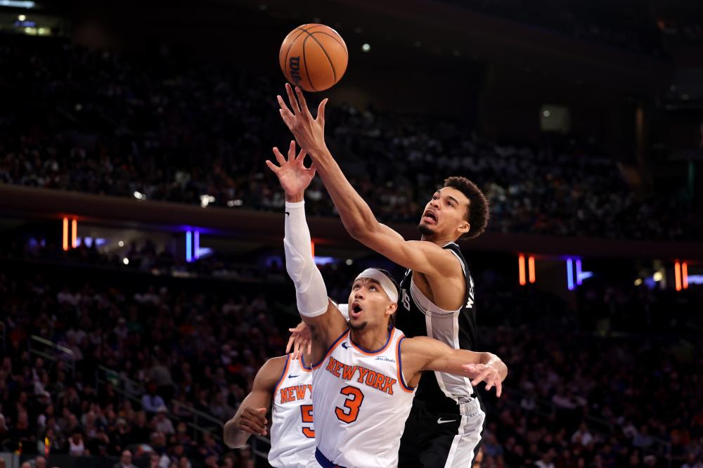 借其强大的 借其强大的