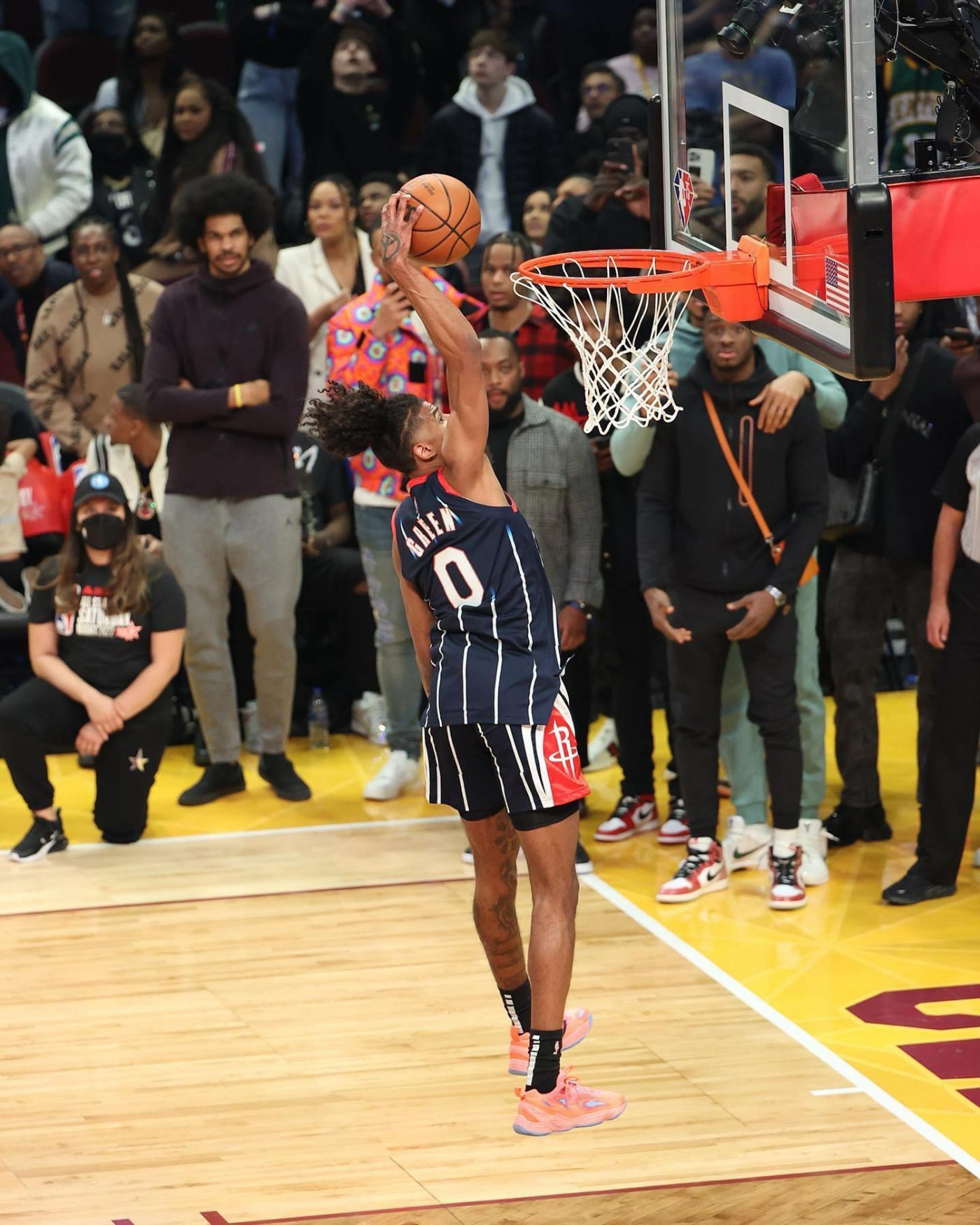 的评价也逐 的评价也逐